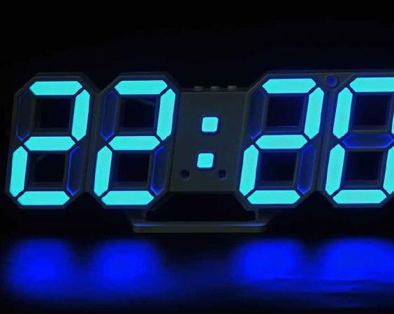 10 моделей электронных настольных часов для дома с АлиЭкспресс
