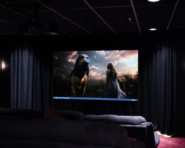 8 проекторов с разрешением 2.5K и 4K для домашнего кинотеатра на любой кошелек